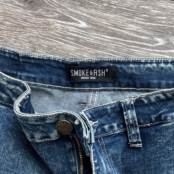 Men's Blue Denim Cargo Jeans - Picture 2 of 4